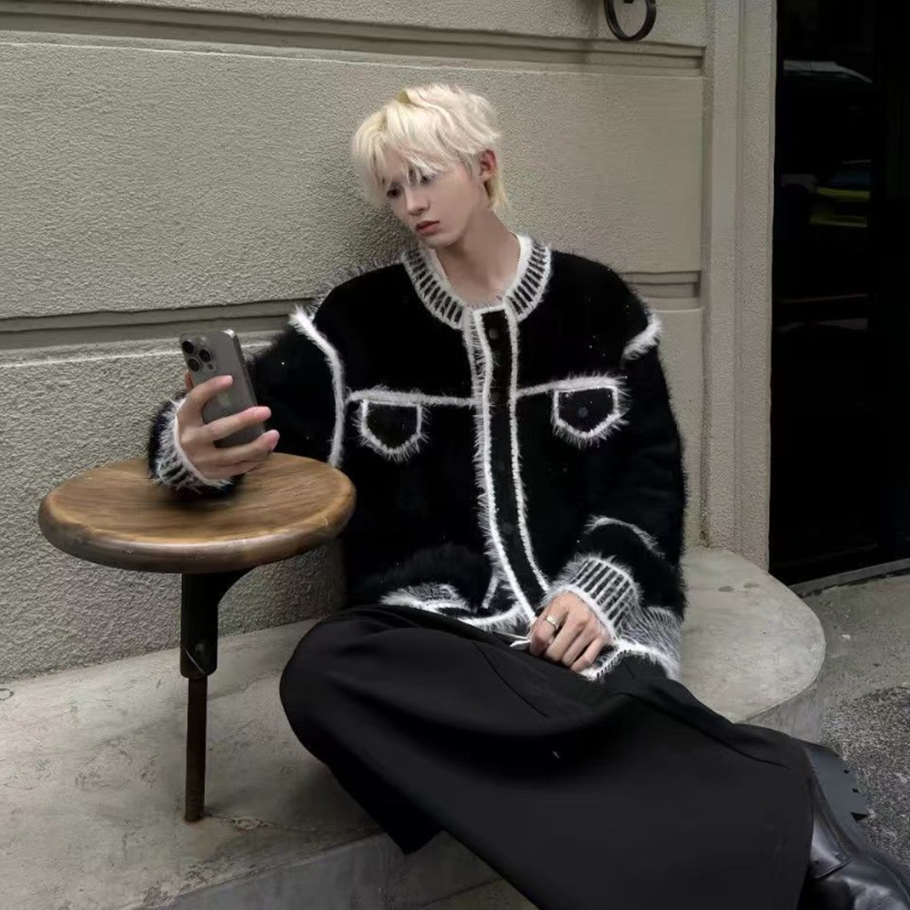 Black-White Contrast Oversize Knit Cardigan