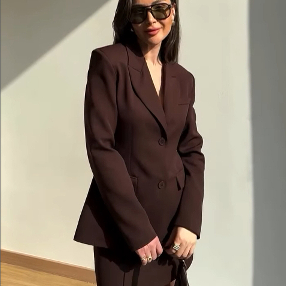 Slim Lapel V-Neck Blazer
